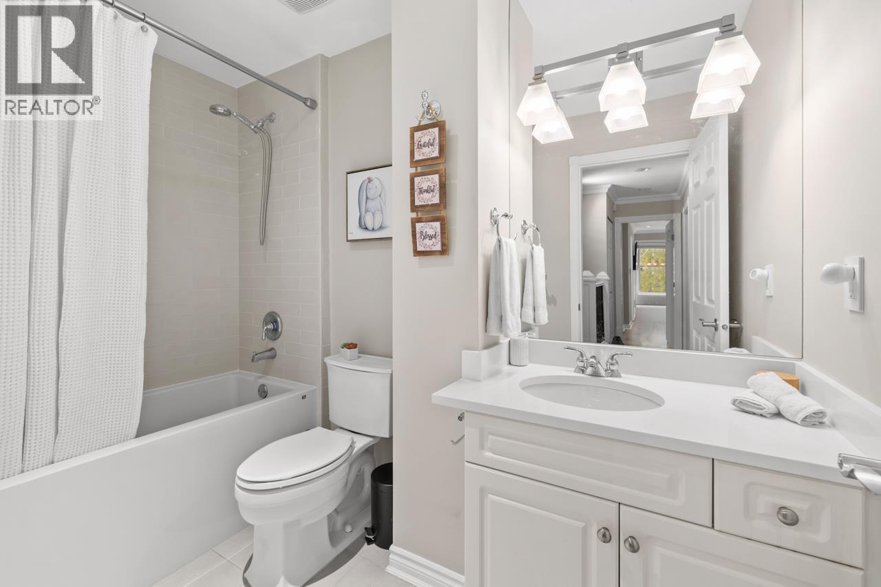 3135 SUNNYHURST ROAD, North Vancouver