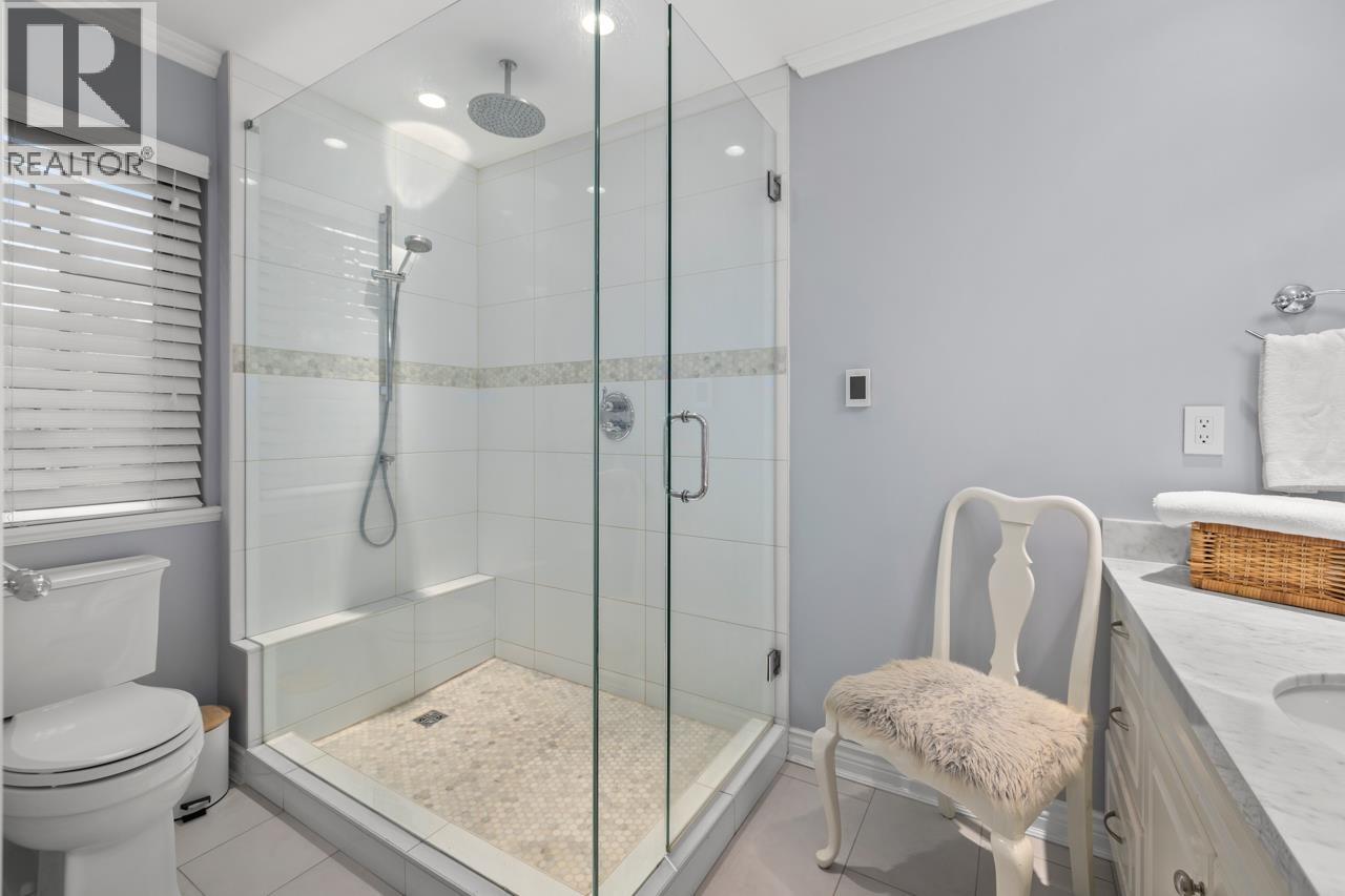 3135 SUNNYHURST ROAD, North Vancouver