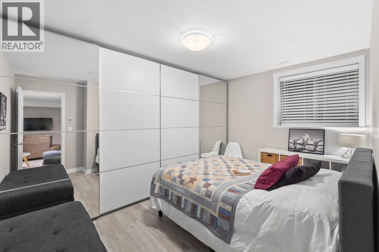 3135 SUNNYHURST ROAD, North Vancouver