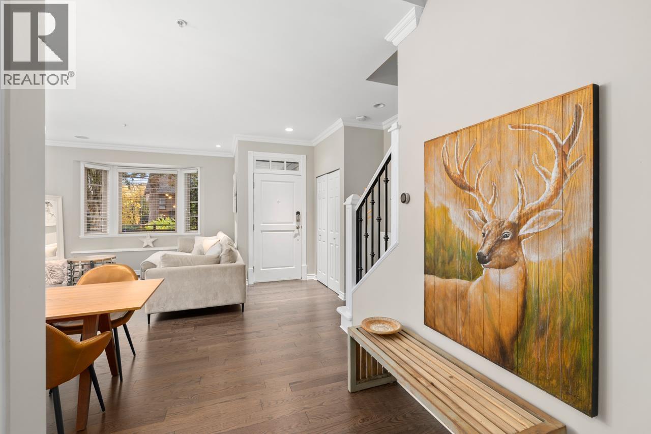 3135 SUNNYHURST ROAD, North Vancouver