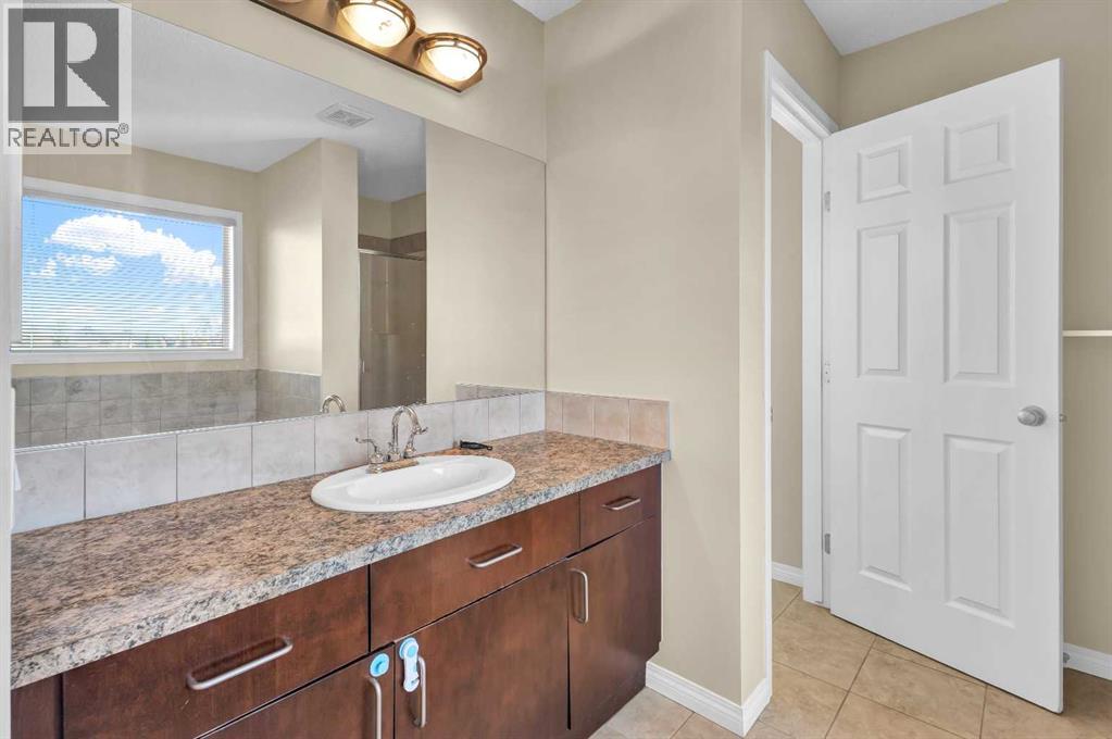 Single Family House for Sale in  covepark Rise NE Coventry Hills Calgary 