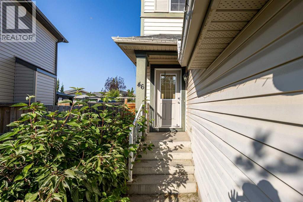 Single Family House for Sale in  covepark Rise NE Coventry Hills Calgary 