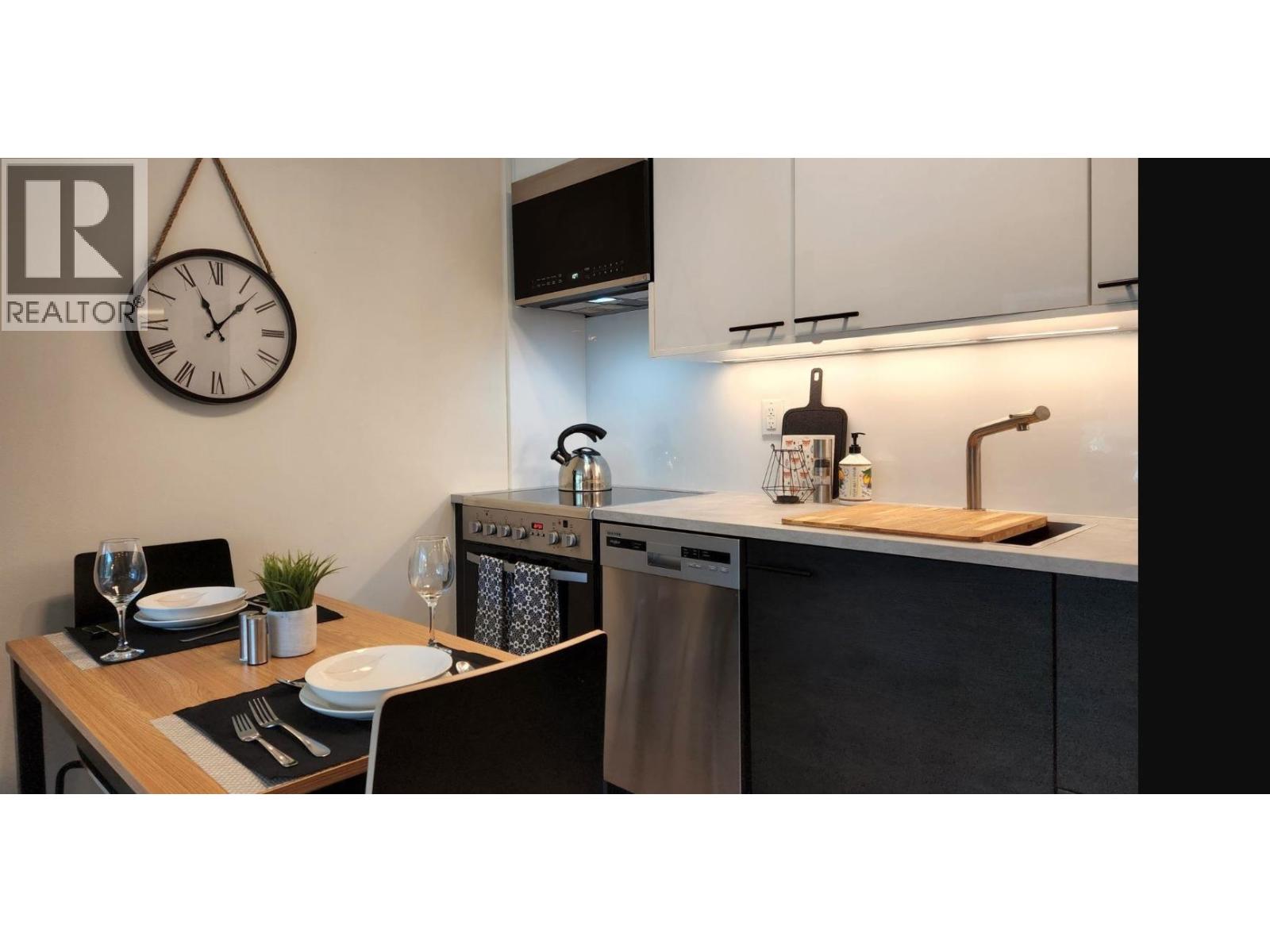 207 2111 WHISTLER ROAD, Whistler