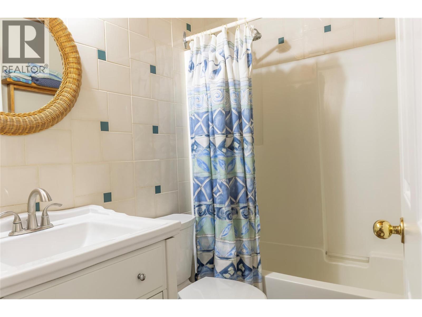  5632 Allenby Crescent, Vernon