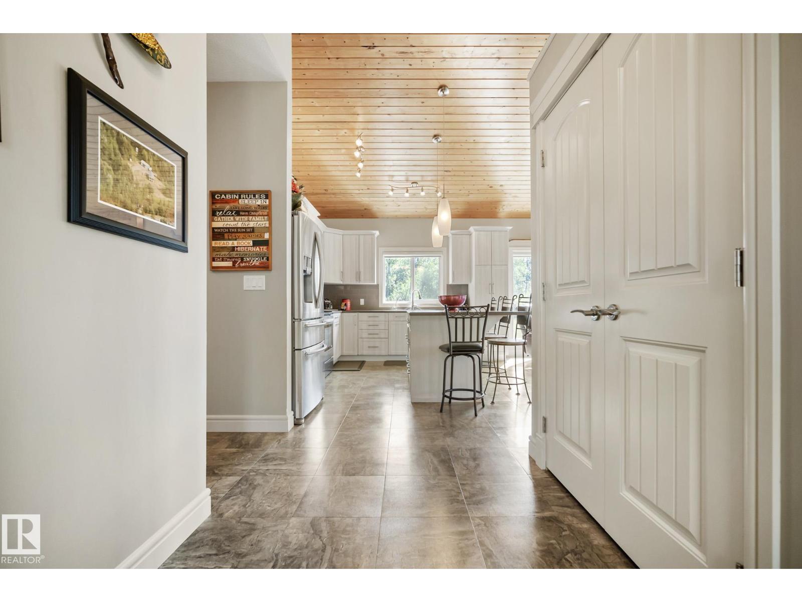 4518 LAKESHORE RD, Rural Parkland County