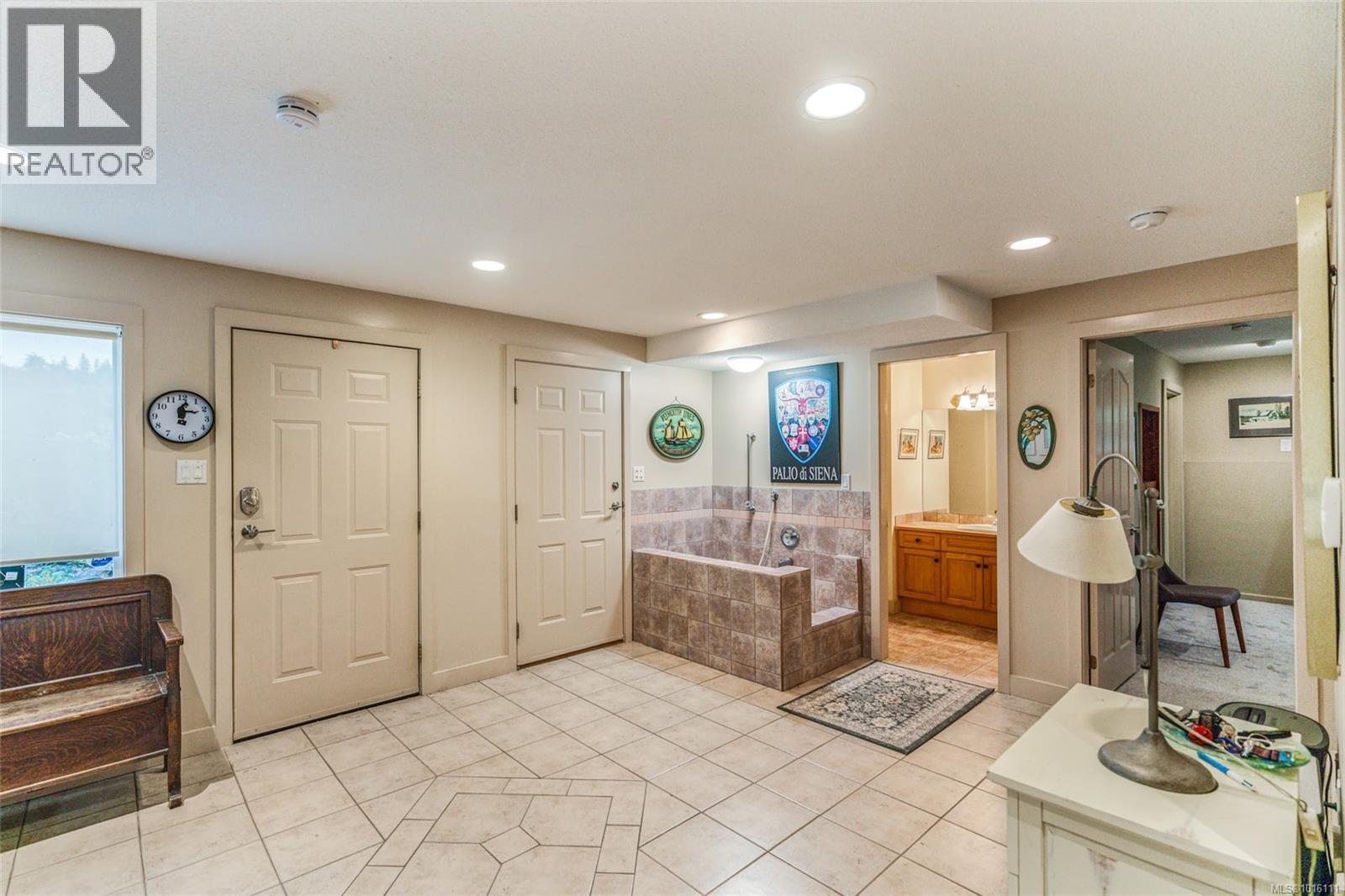 3383 Rockhampton Rd, Nanoose Bay