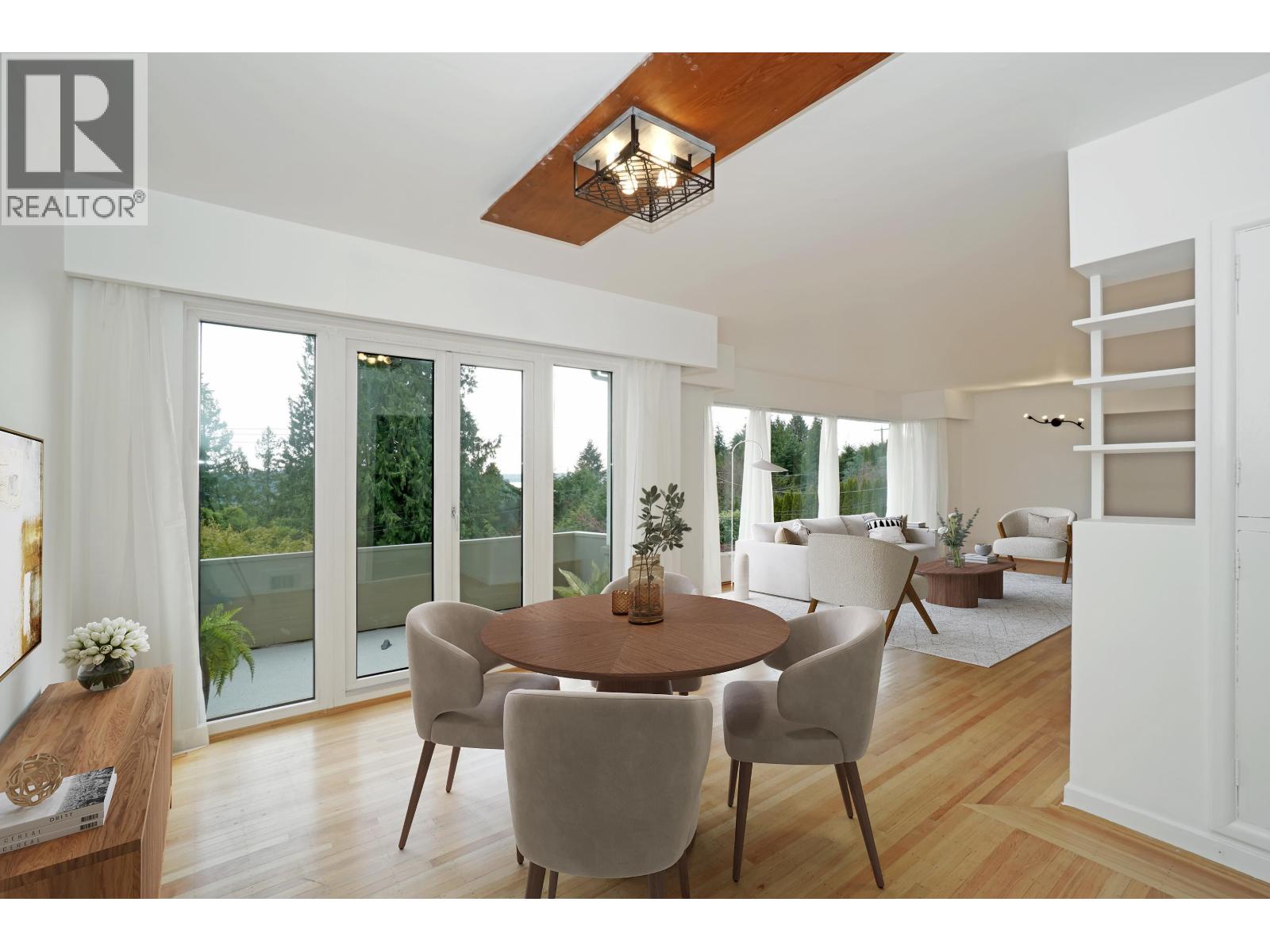 875 ESQUIMALT AVENUE, West Vancouver