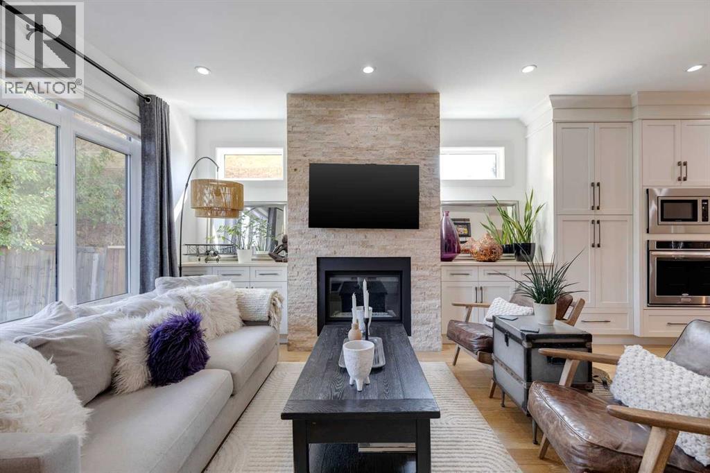 Single Family House for Sale in   Avenue NW Mount Pleasant Calgary 