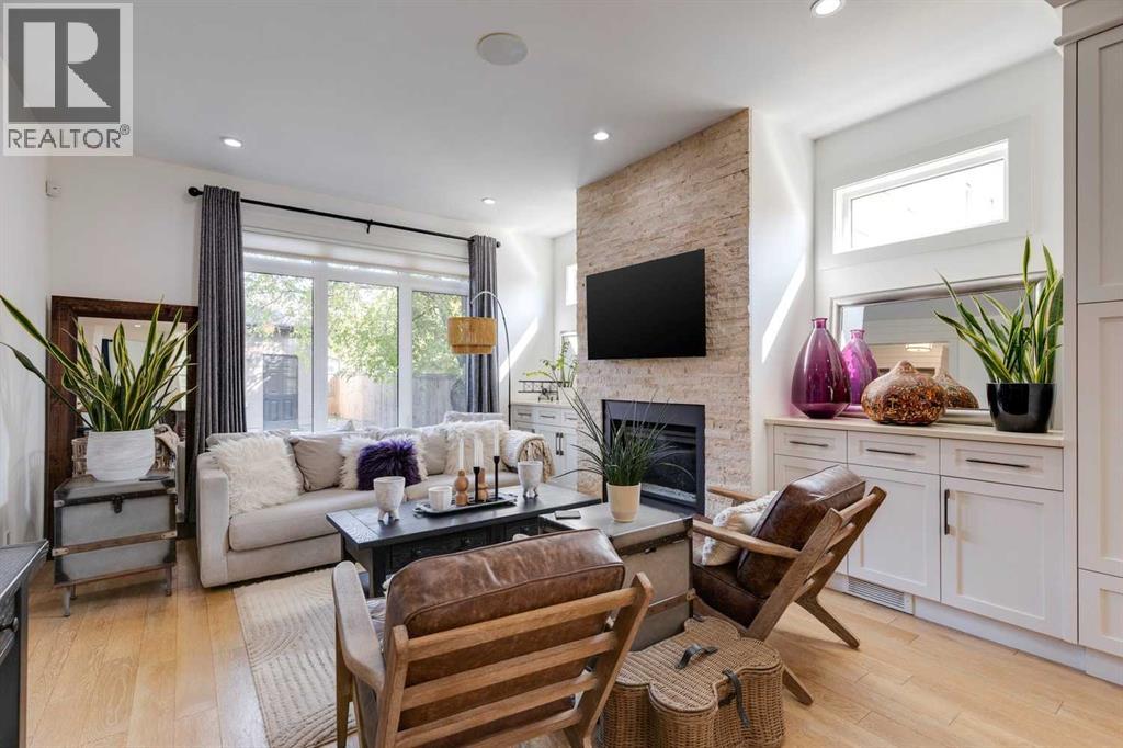 Single Family House for Sale in   Avenue NW Mount Pleasant Calgary 