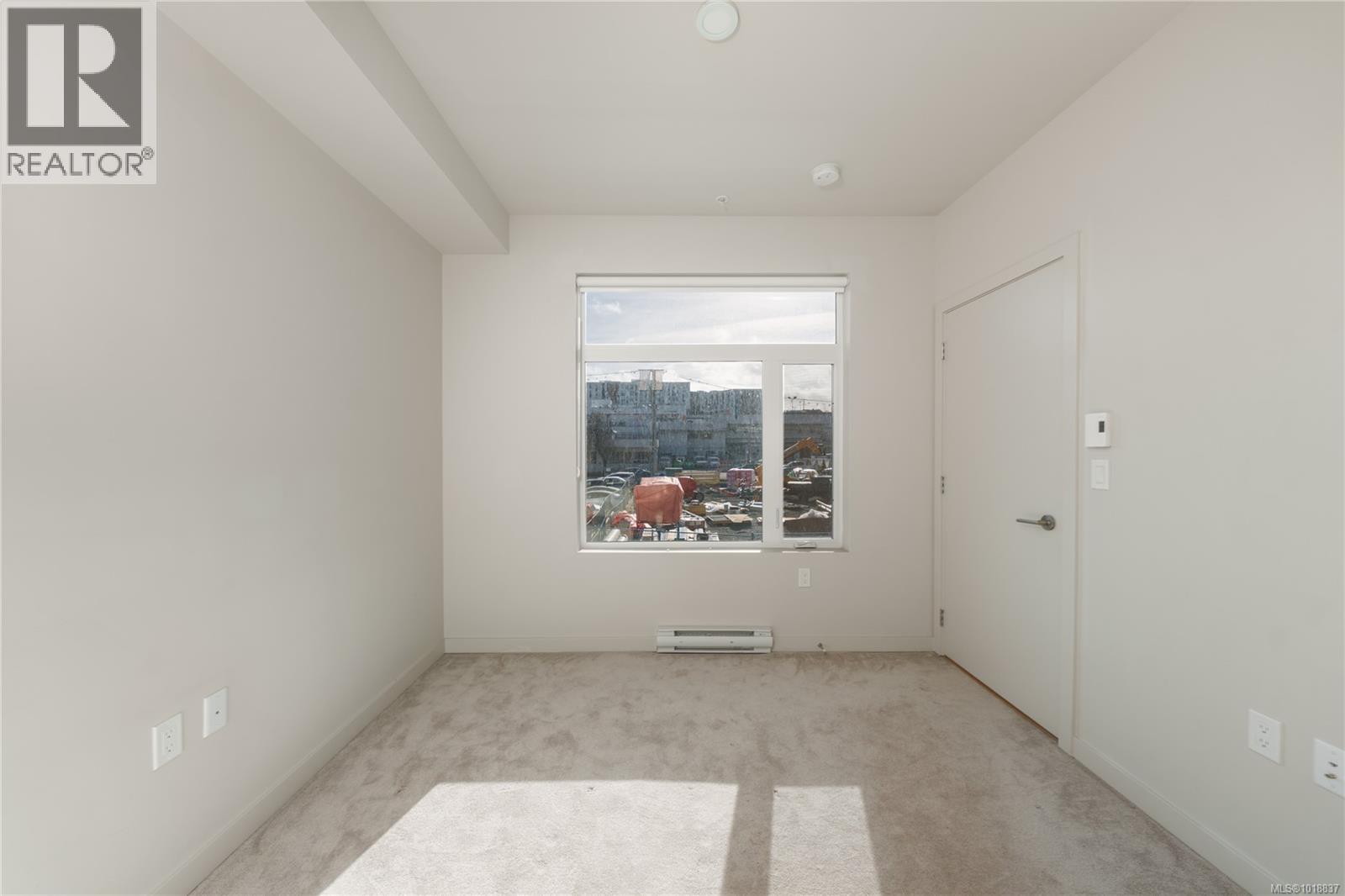 #212 629 SPEED AVE - 7