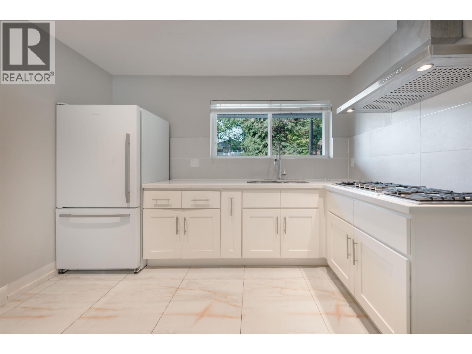 559 BOSWORTH STREET, Coquitlam