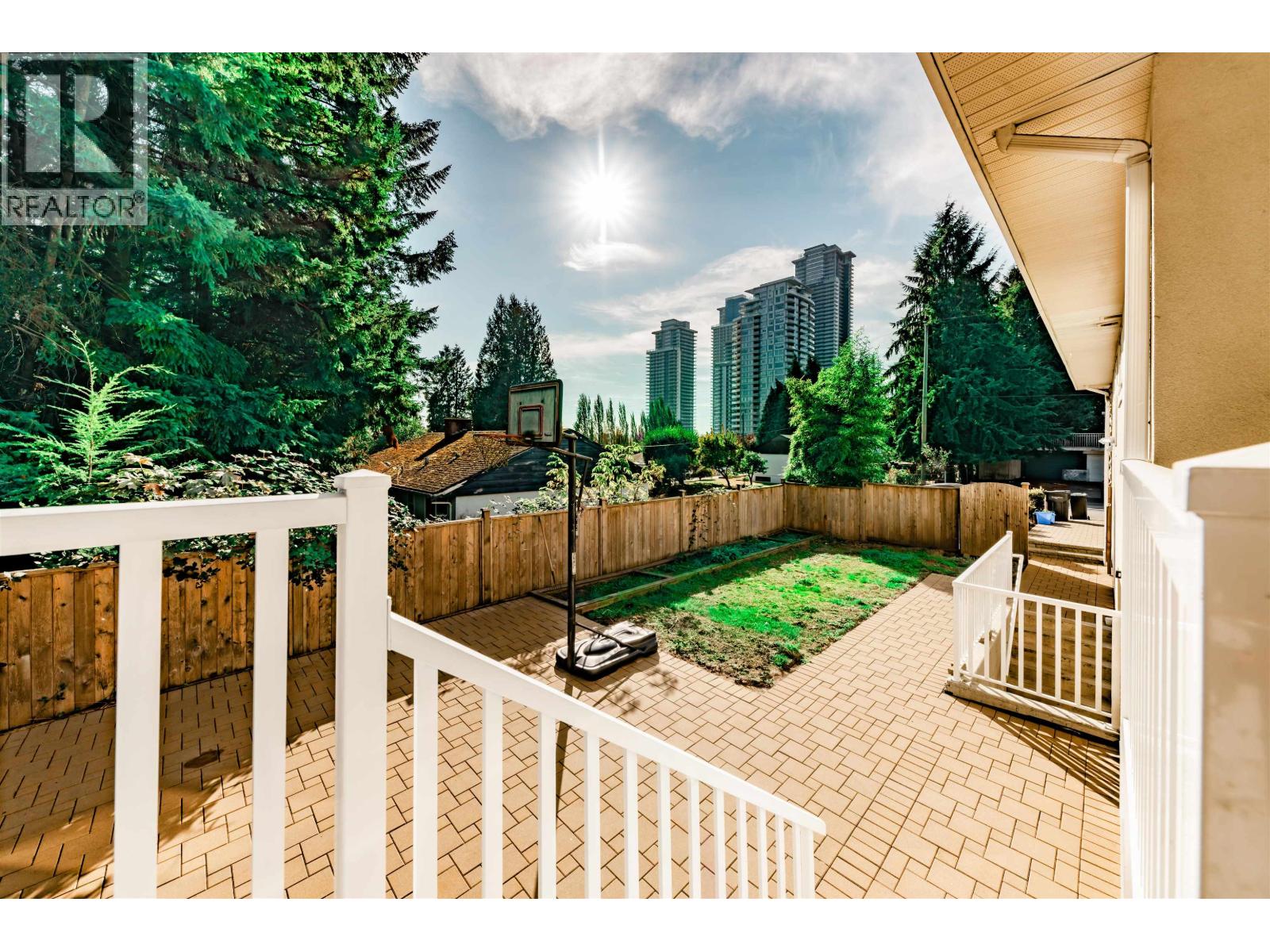 559 BOSWORTH STREET, Coquitlam