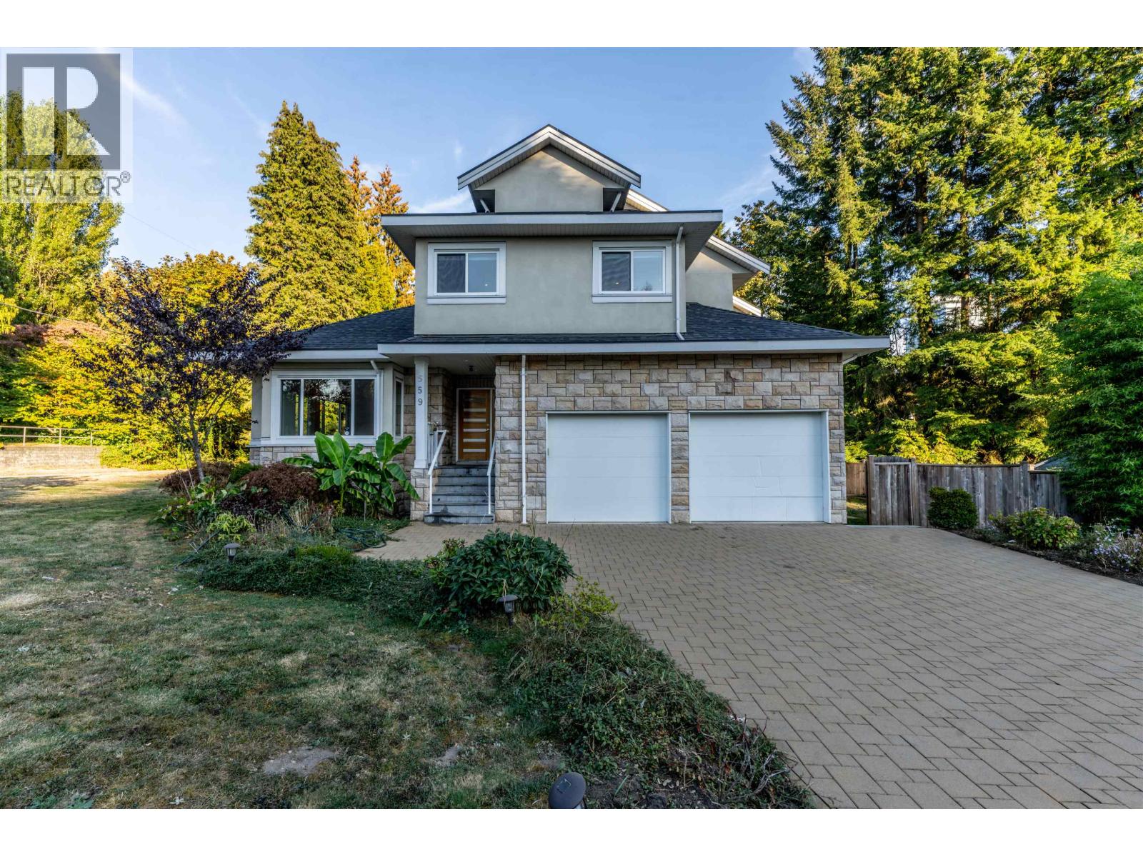 559 BOSWORTH STREET, Coquitlam