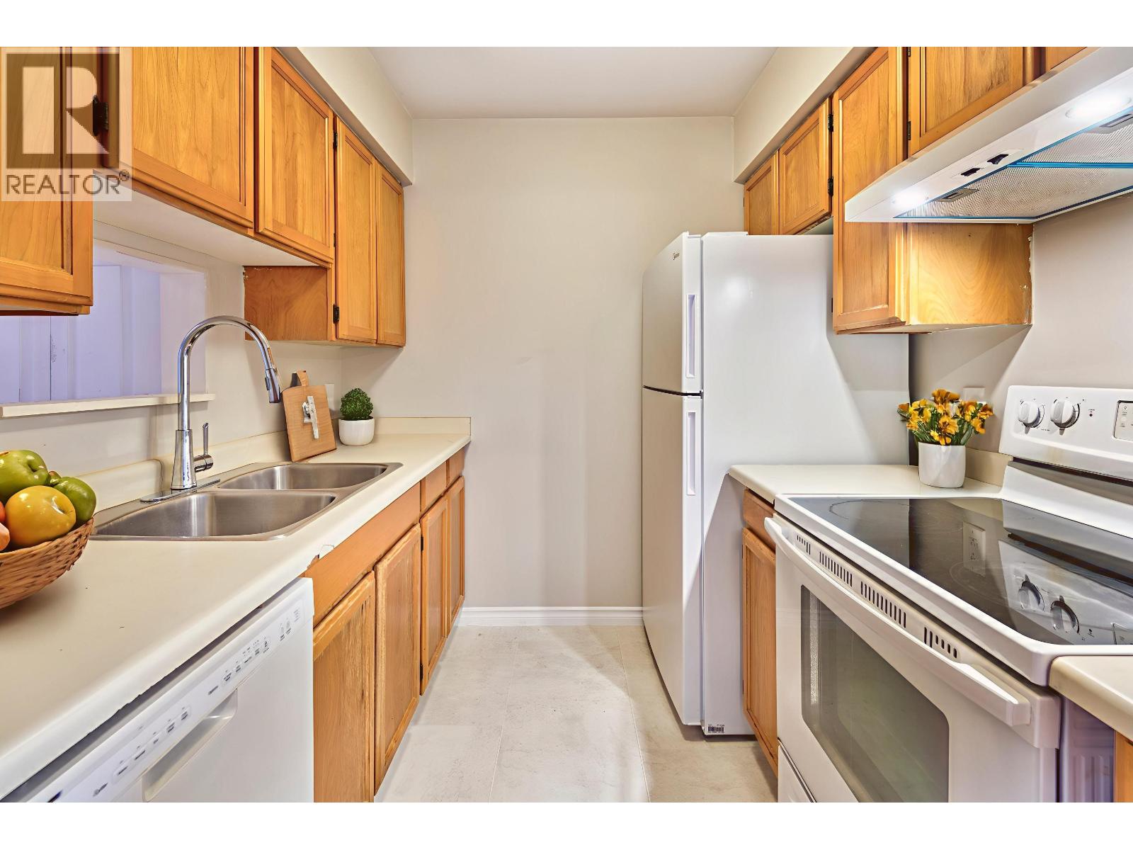 1365 W 8TH AVENUE, Vancouver