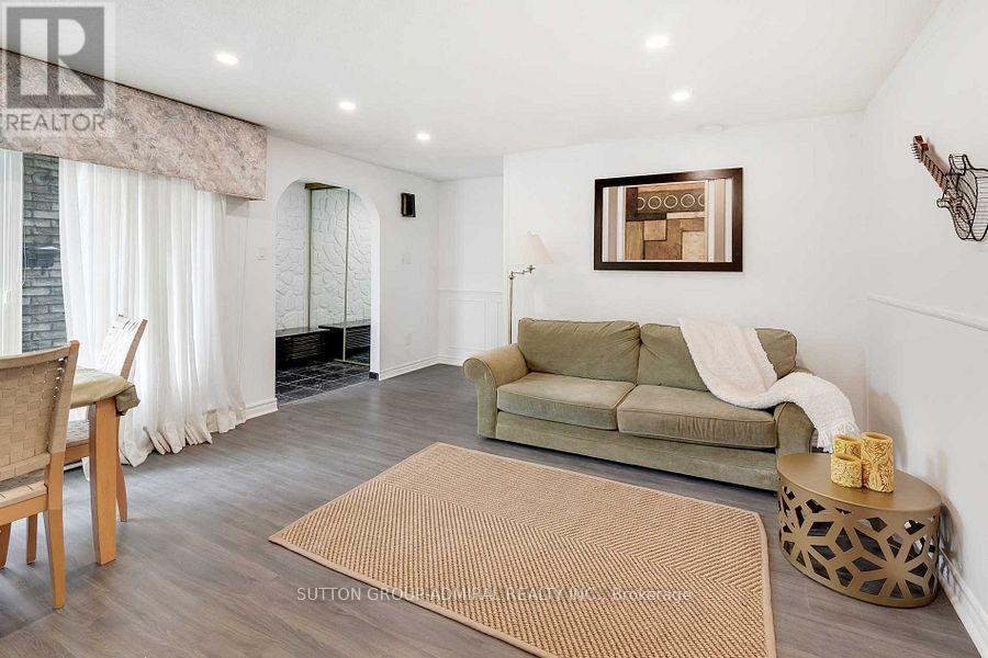 143 TORRESDALE AVENUE - Photo 5 of 24, Toronto (Westminster-Branson), Ontario