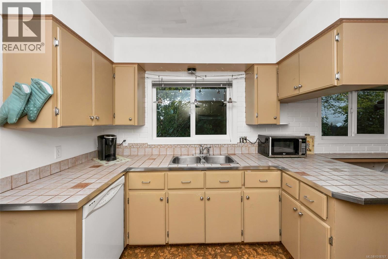 2700 RAINVILLE RD - 7