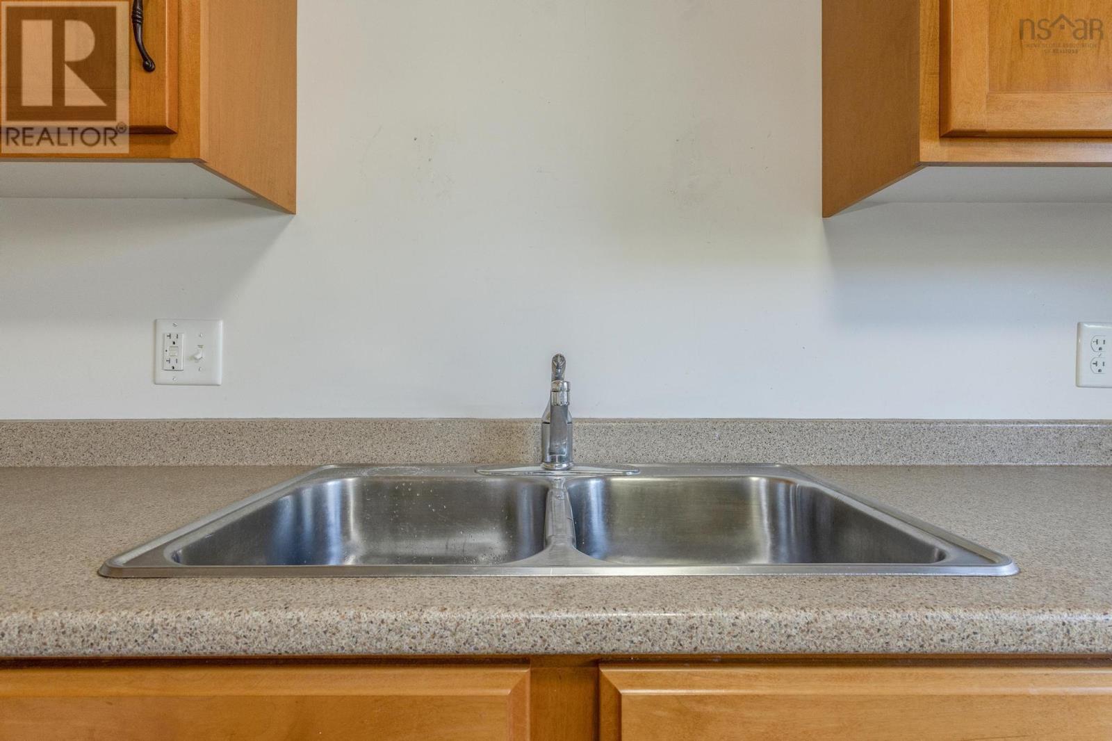 Property 13 of 30 of 2 88 Main Street