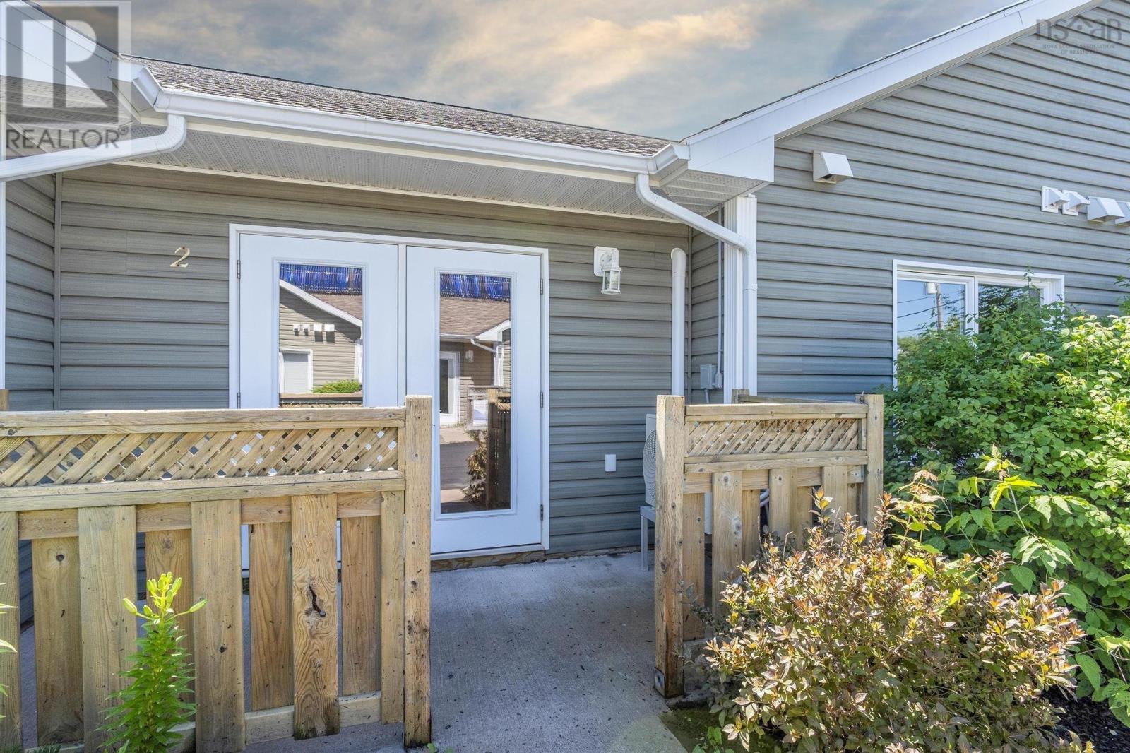 Property 3 of 30 of 2 88 Main Street