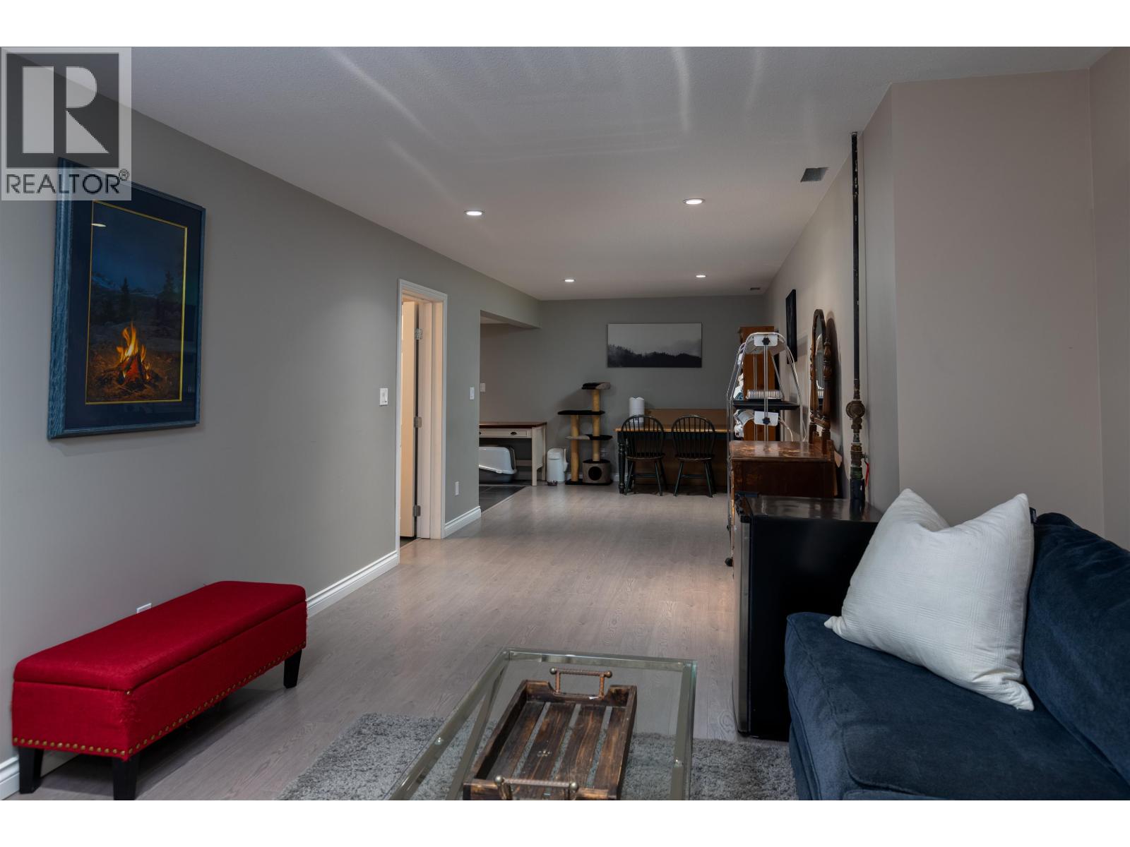 1920 LAUREL Street, Terrace