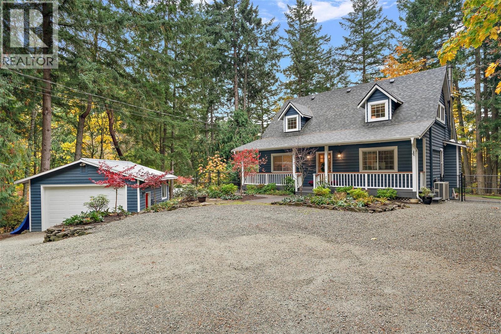 1409 Hillgrove Rd, North Saanich