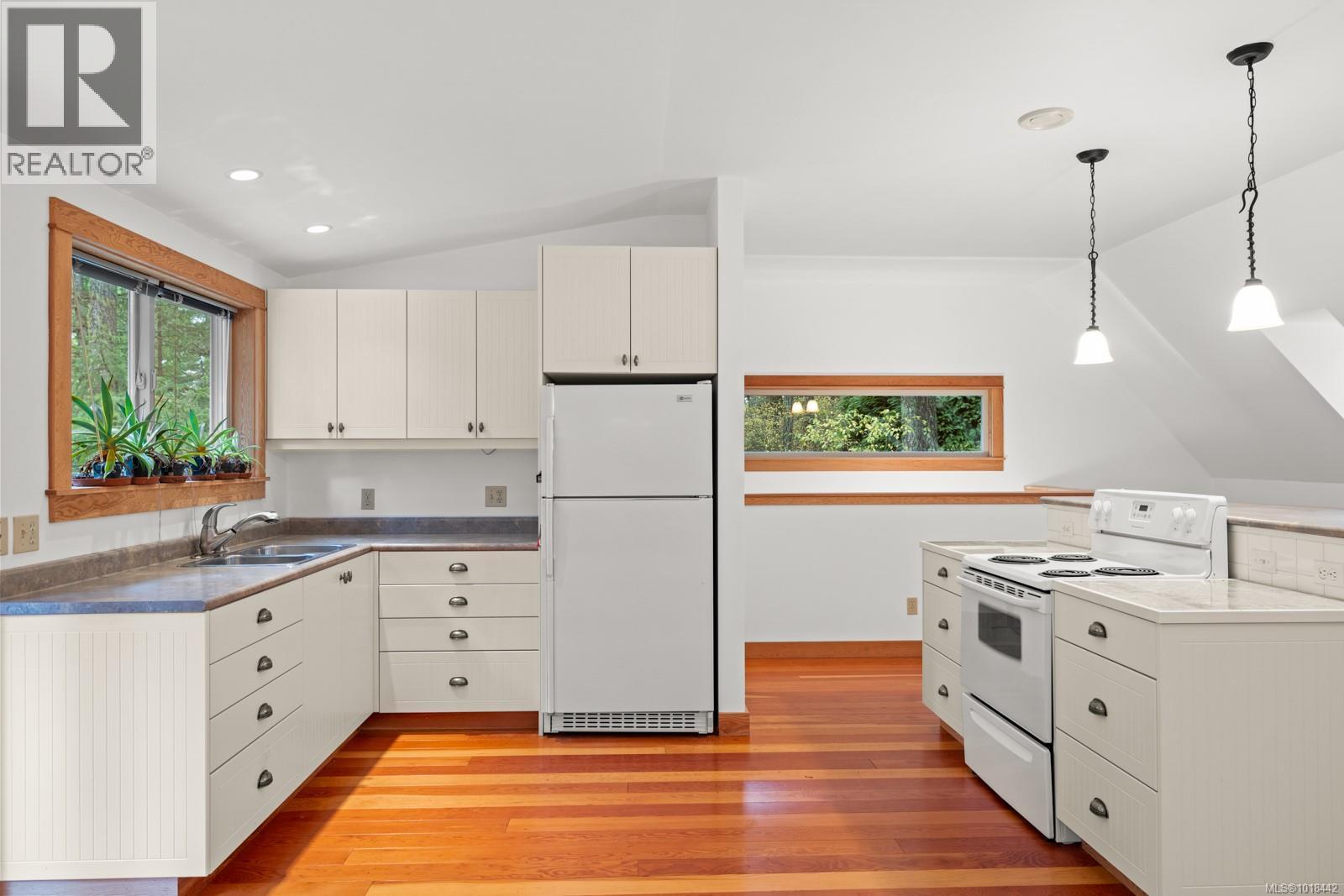 729 Caleb Pike Rd, Highlands