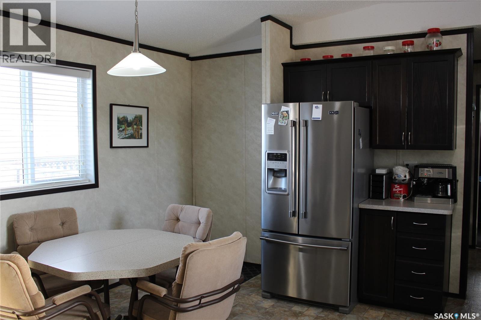 226 13th STREET - Photo 5 of 28, Humboldt, Saskatchewan