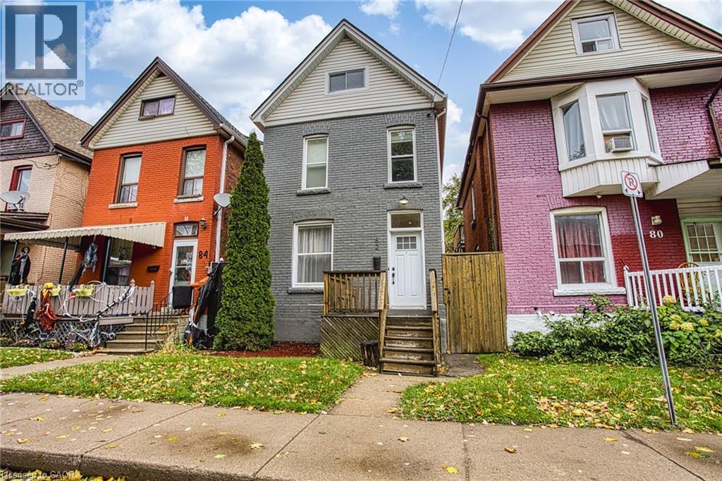 82 ASHLEY Street