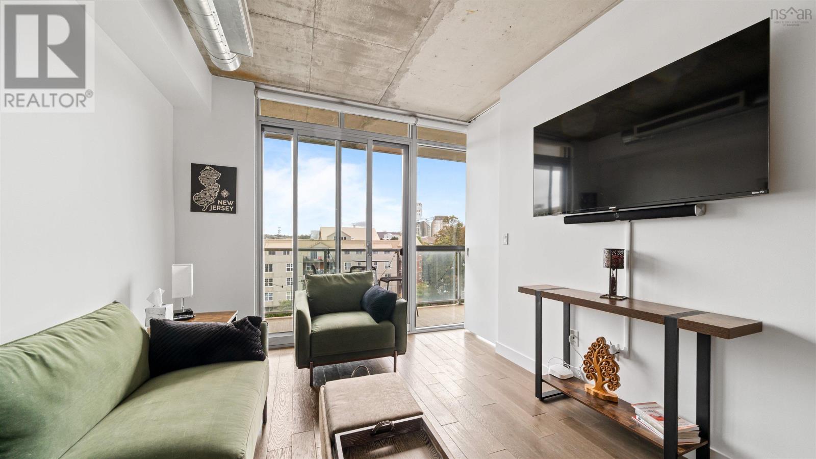 Property 22 of 50 of 515 1065 Barrington Street