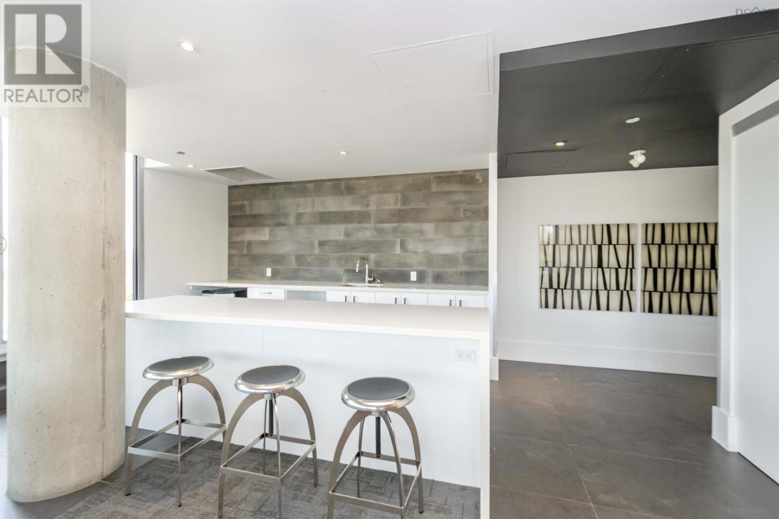 Property 40 of 50 of 515 1065 Barrington Street