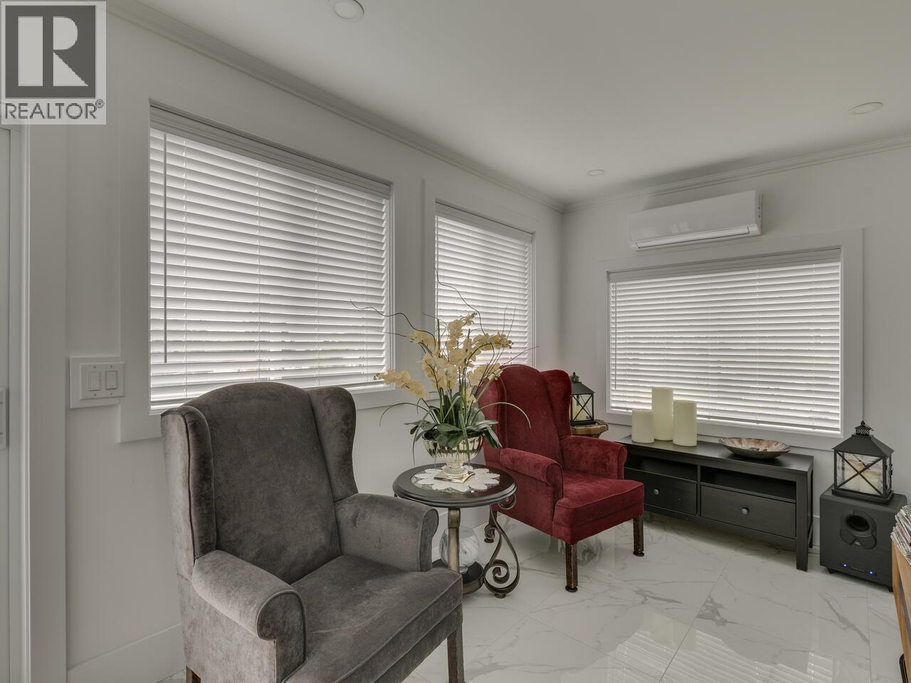 491 MIDVALE STREET, Coquitlam