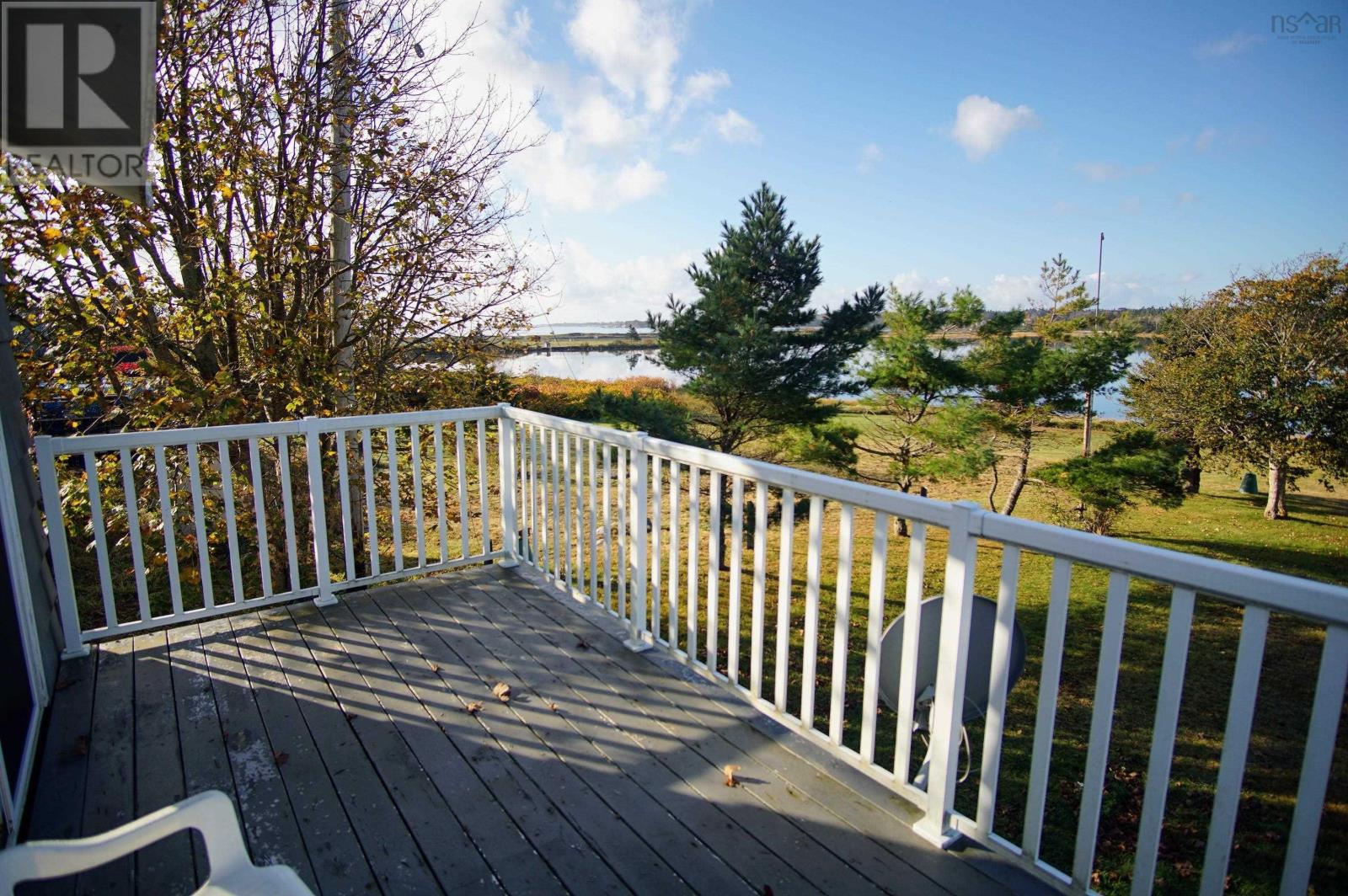 Property 7 of 49 of 41 HOWE Street