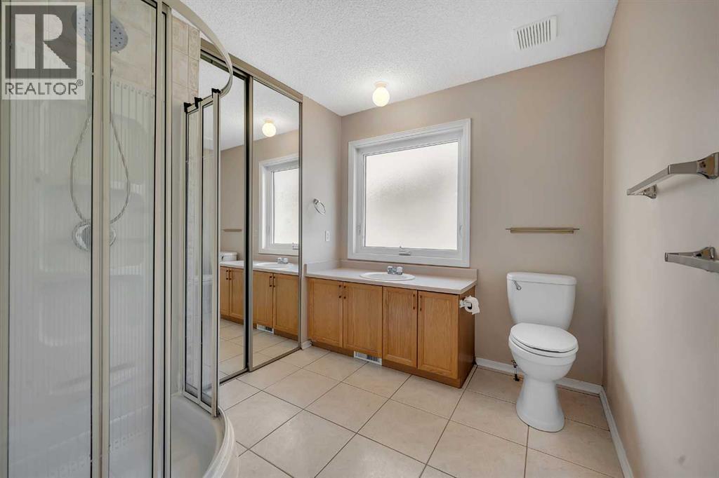 Single Family House for Sale in  Anaheim Court NE Monterey Park Calgary 