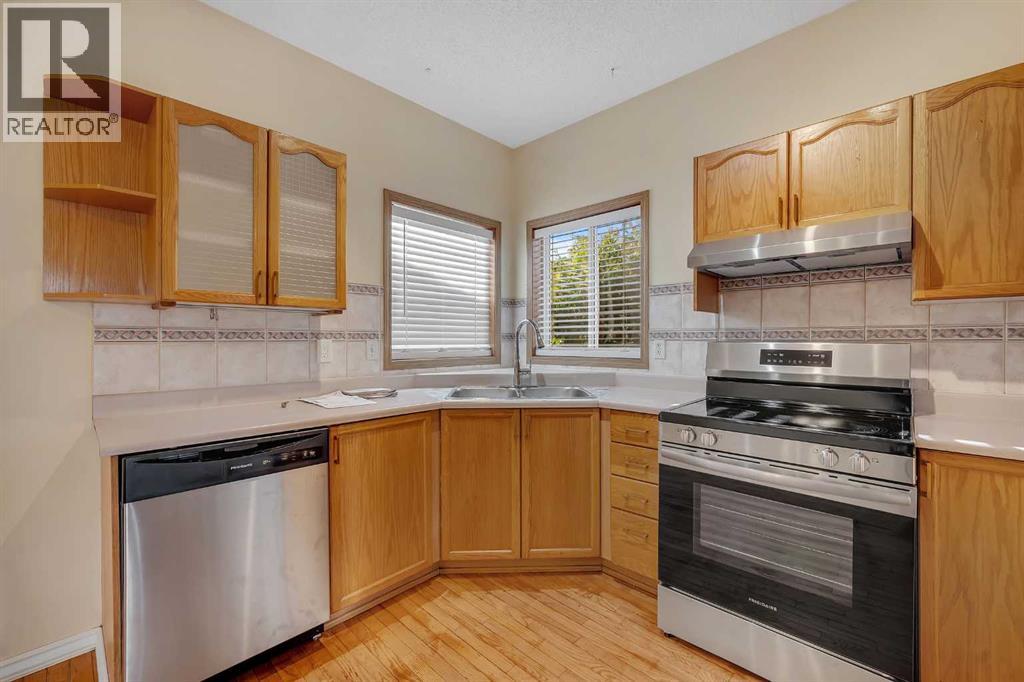 Single Family House for Sale in  Anaheim Court NE Monterey Park Calgary 