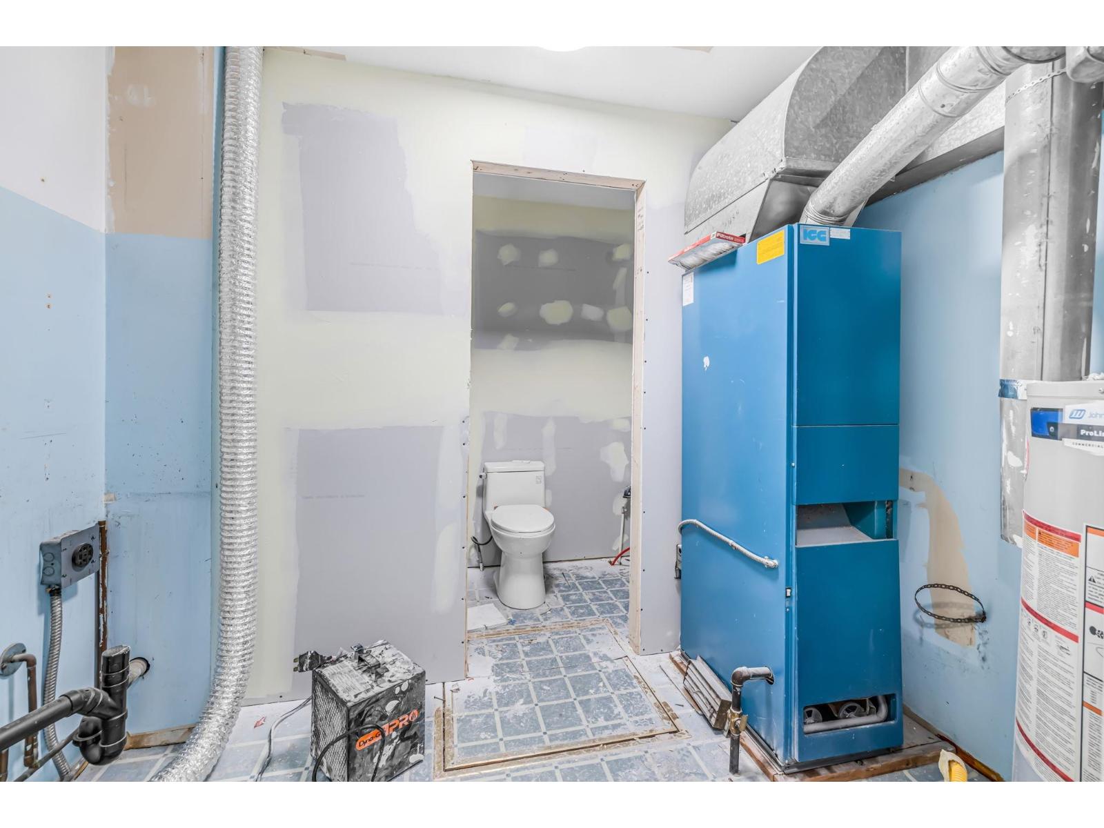 11377 77 AVENUE, Delta