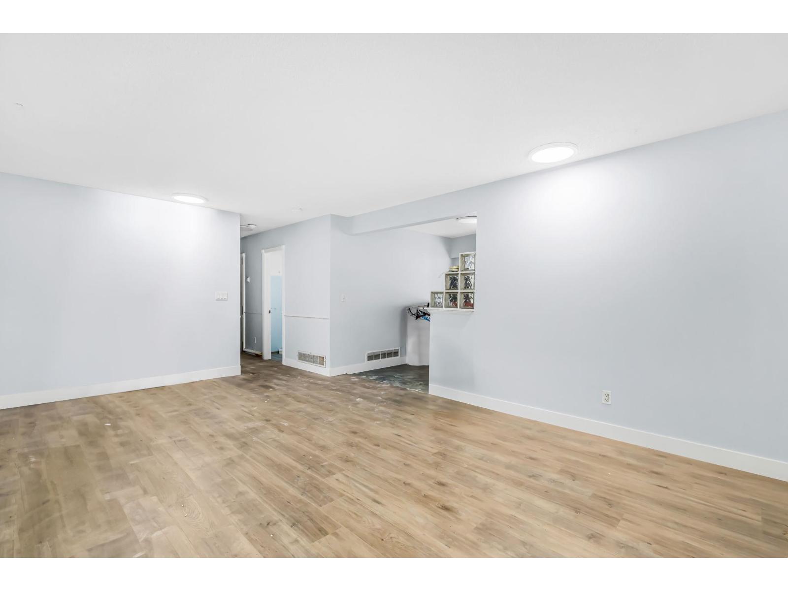 11377 77 AVENUE, Delta