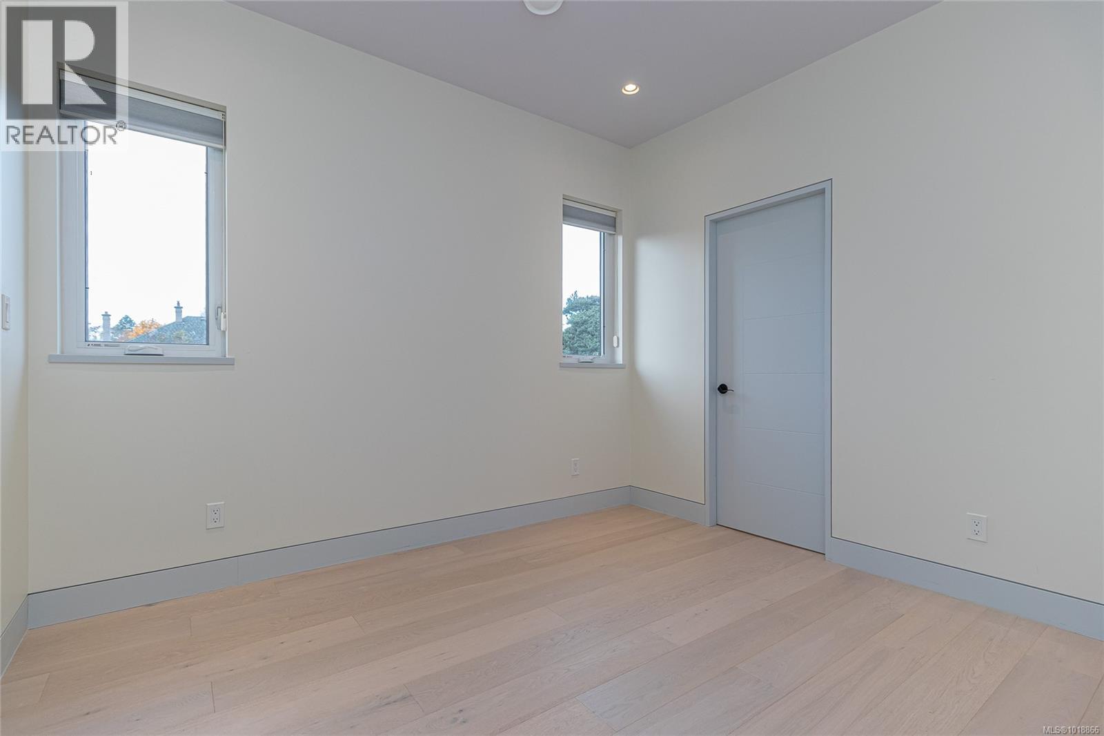 2328 DUNLEVY ST - 17