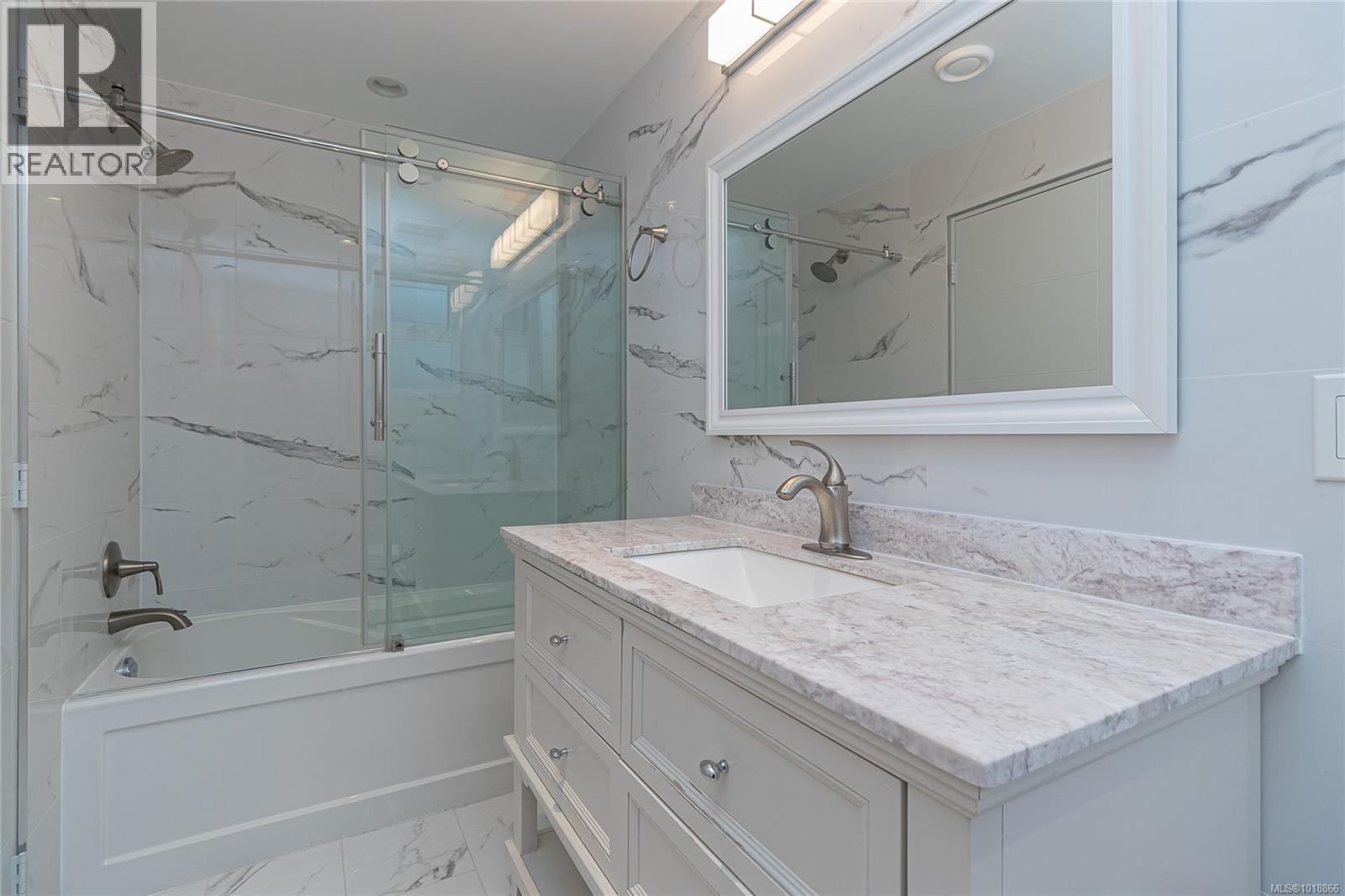 2328 DUNLEVY ST - 20