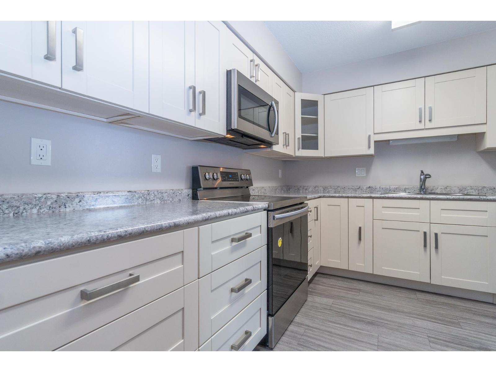 112 31955 OLD YALE ROAD, Abbotsford