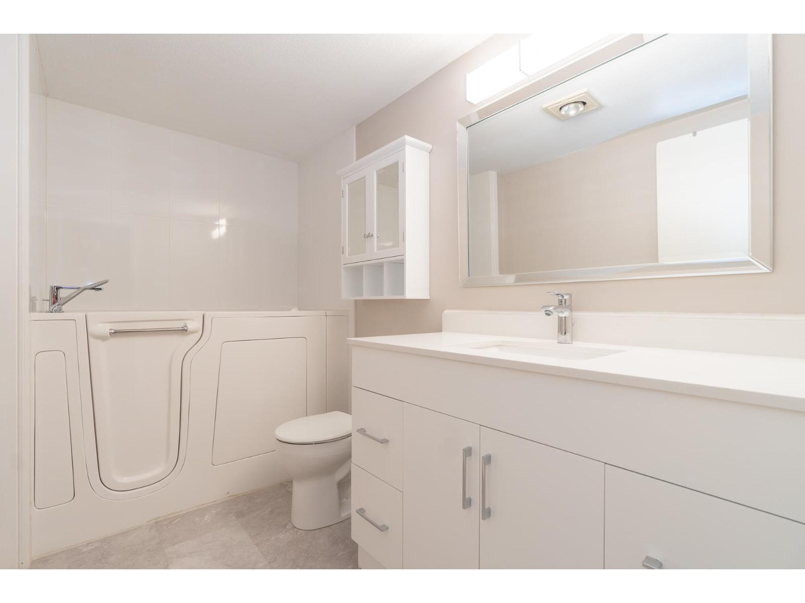 112 31955 OLD YALE ROAD, Abbotsford