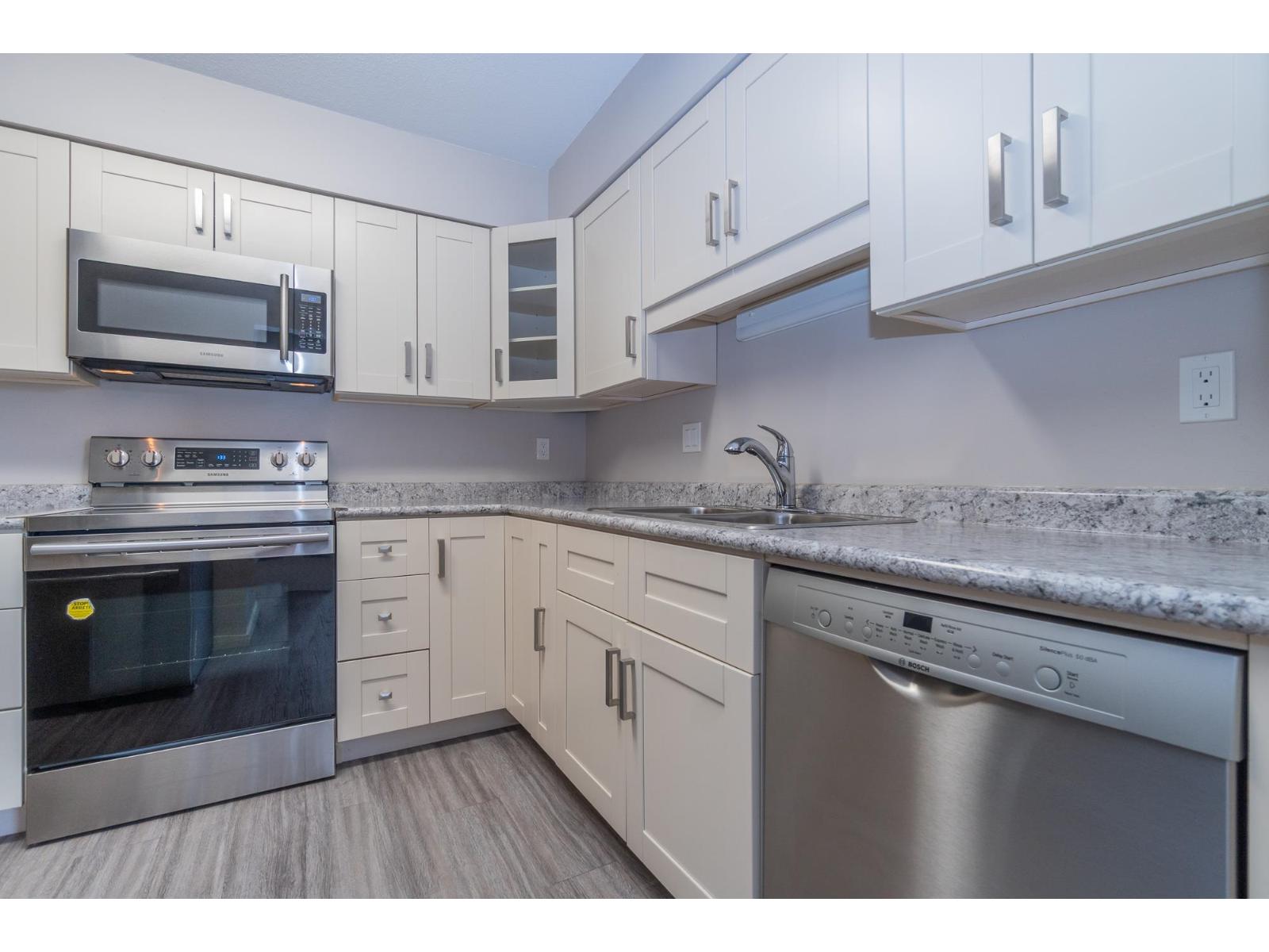 112 31955 OLD YALE ROAD, Abbotsford