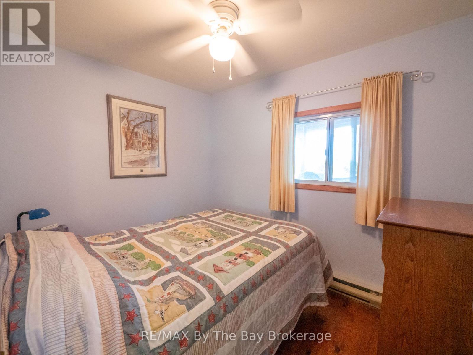 116 ISLAND 150/ BROSSEAU ISLAND - 15