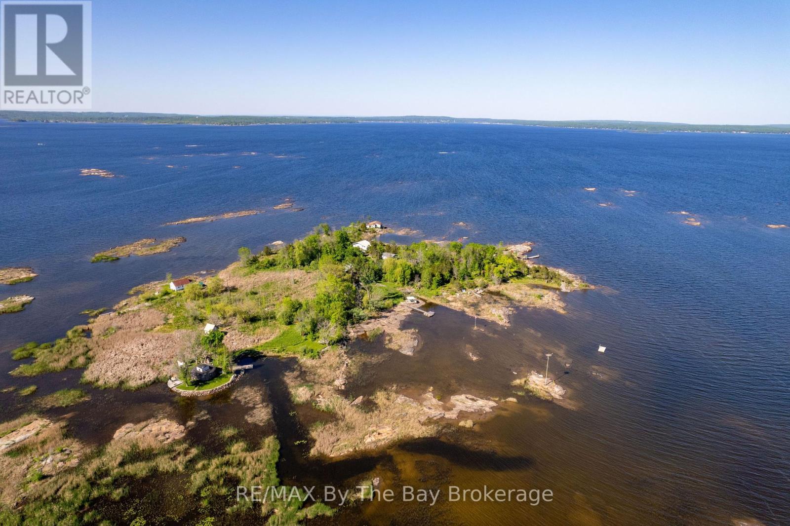 116 ISLAND 150/ BROSSEAU ISLAND - 23