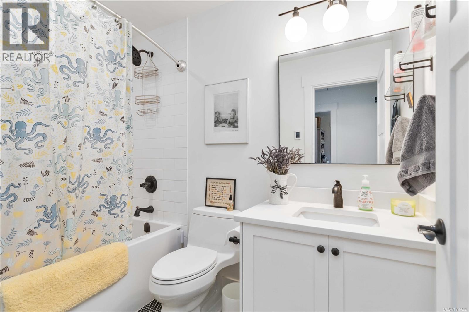  2951 Dean Avenue, Saanich