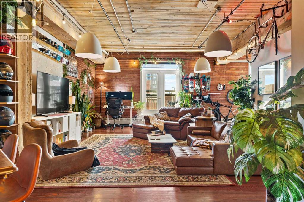 Single Family House Loft for Sale in    Avenue SW Beltline Calgary 