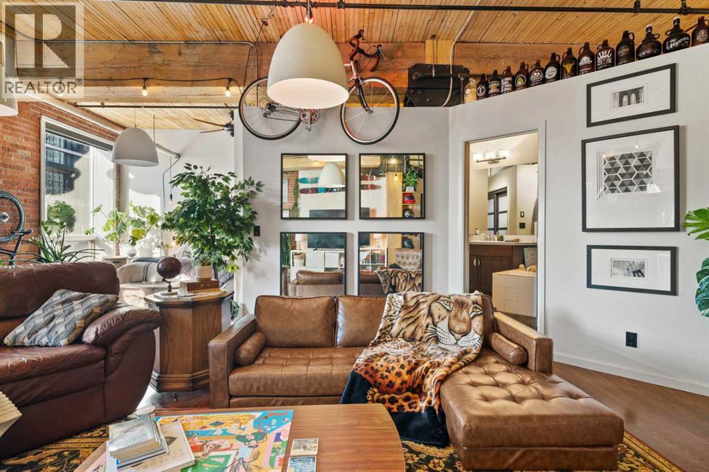 Single Family House Loft for Sale in    Avenue SW Beltline Calgary 