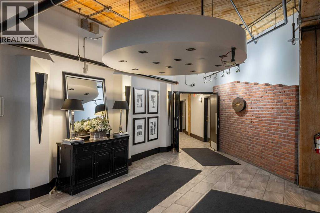 Single Family House Loft for Sale in    Avenue SW Beltline Calgary 