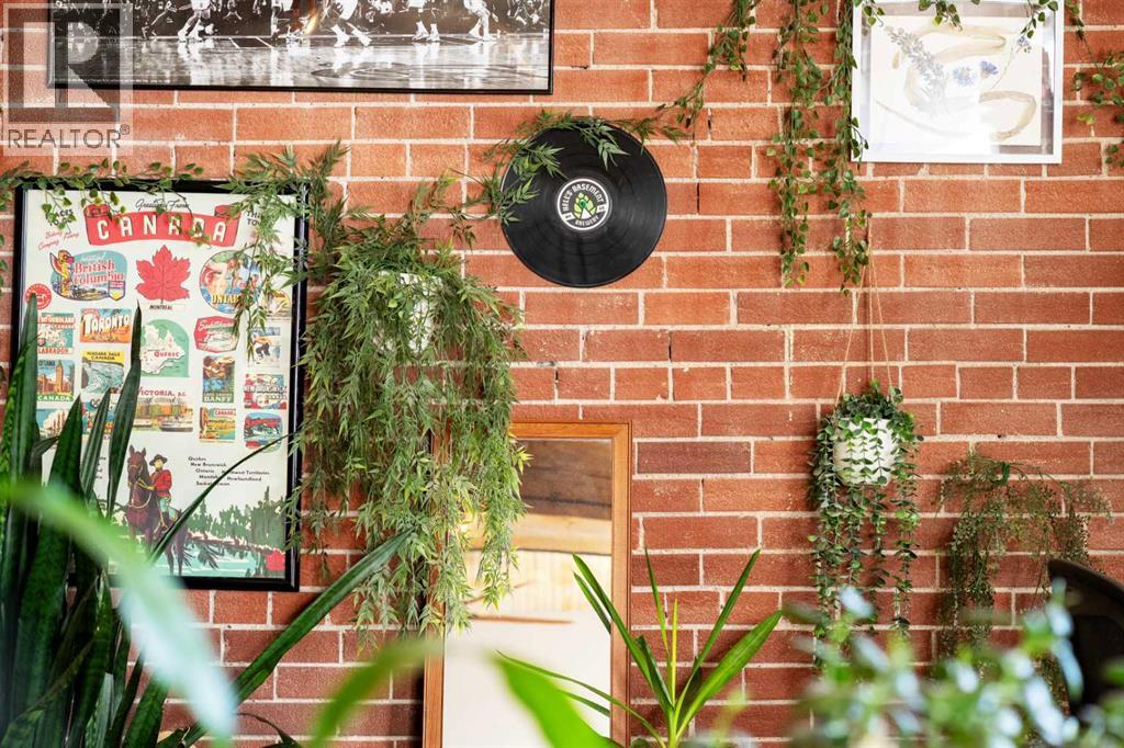 Single Family House Loft for Sale in    Avenue SW Beltline Calgary 