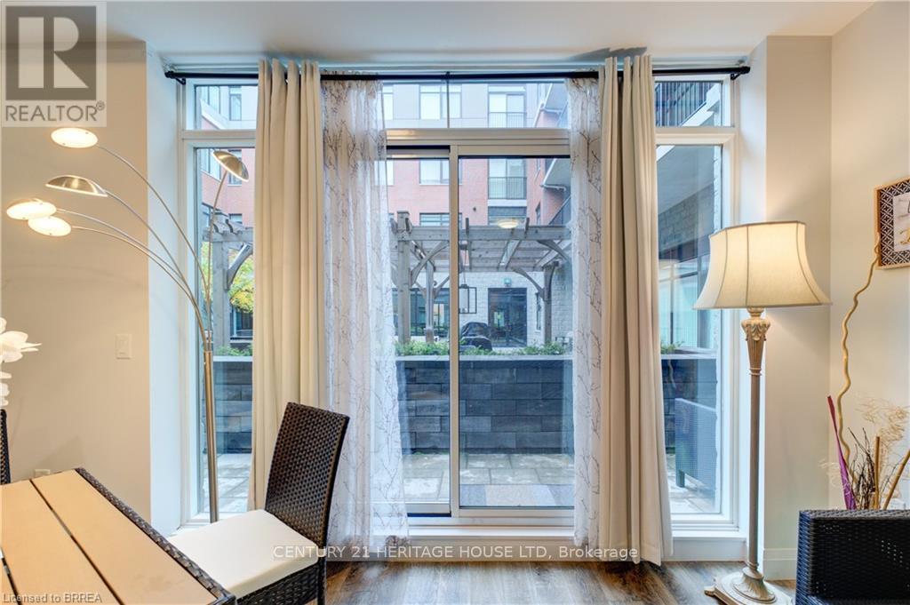 Single Family House for Sale in    REDFERN AVENUE Hamilton (Mountview) 