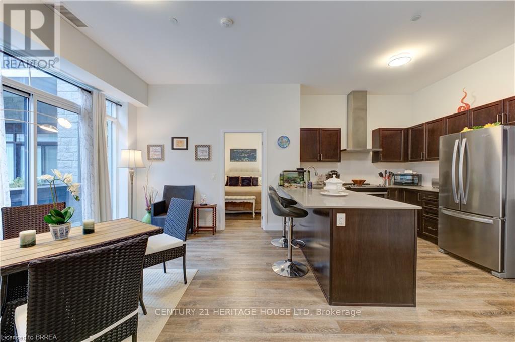 Single Family House for Sale in    REDFERN AVENUE Hamilton (Mountview) 