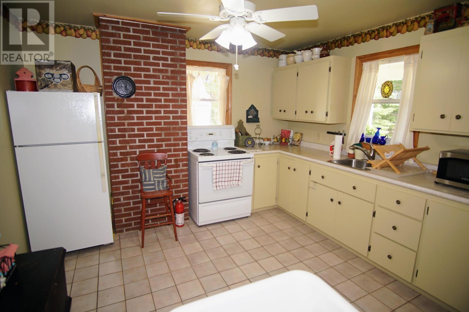 Property 41 of 50 of 1628 Upper Clyde Road